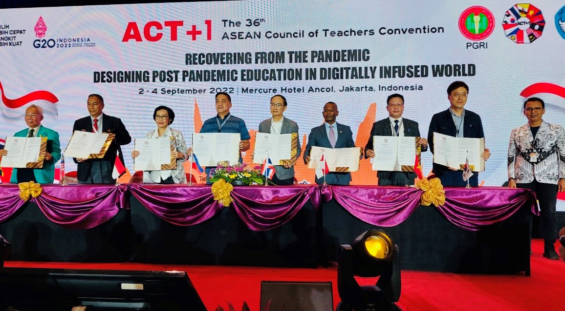 Công đoàn Giáo dục Việt Nam tham gia Hội nghị Hội đồng Giáo giới ASEAN +1 lần thứ 36 tại Indonesia