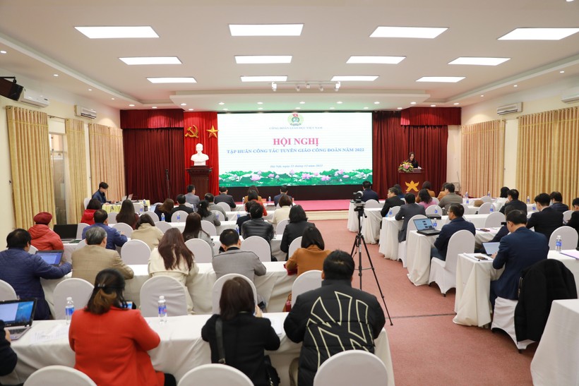 (GD&TĐ)Công đoàn Giáo dục Việt Nam tổ chức hội nghị tập huấn công tác tuyên giáo công đoàn năm 2022