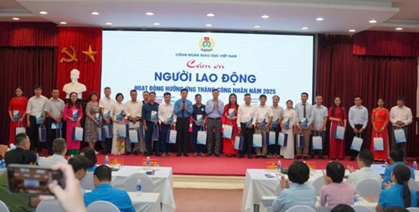 Công đoàn Giáo dục Việt Nam chỉ đạo, hướng dẫn và tổ chức các hoạt động chăm lo cho cán bộ, nhà giáo và người lao động