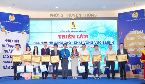 Khơi dậy khát vọng sáng tạo trong nhà giáo, người lao động